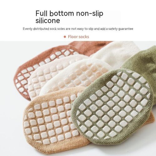 FuzzyFeet™ – Plush & Breathable Baby Socks for Chilly Days! - Image 4