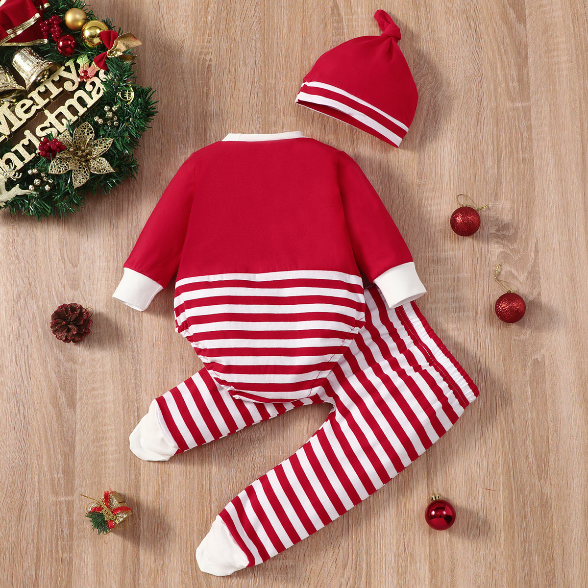 ReinDeerHugs™ – Baby Christmas Cotton 3-Piece Set - Image 8