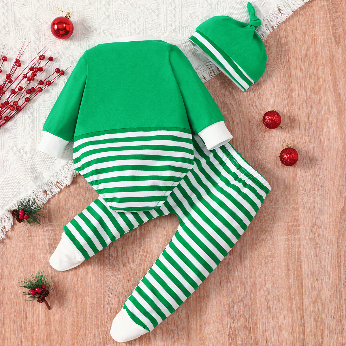 ReinDeerHugs™ – Baby Christmas Cotton 3-Piece Set - Image 6