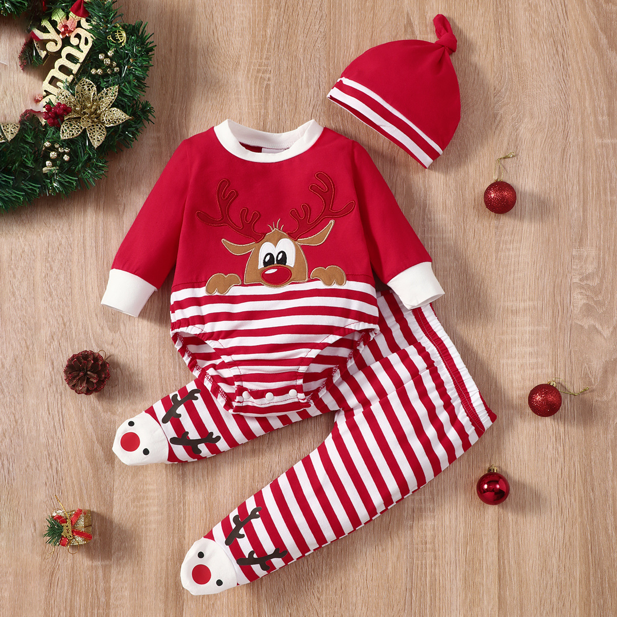 ReinDeerHugs™ – Baby Christmas Cotton 3-Piece Set - Image 9